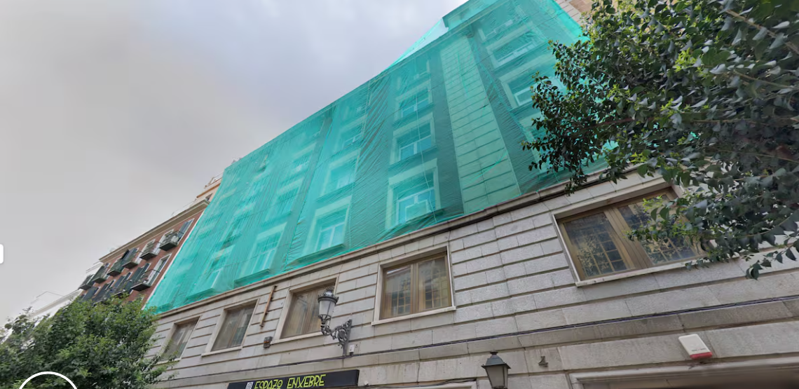 Fachada antiguo balneario